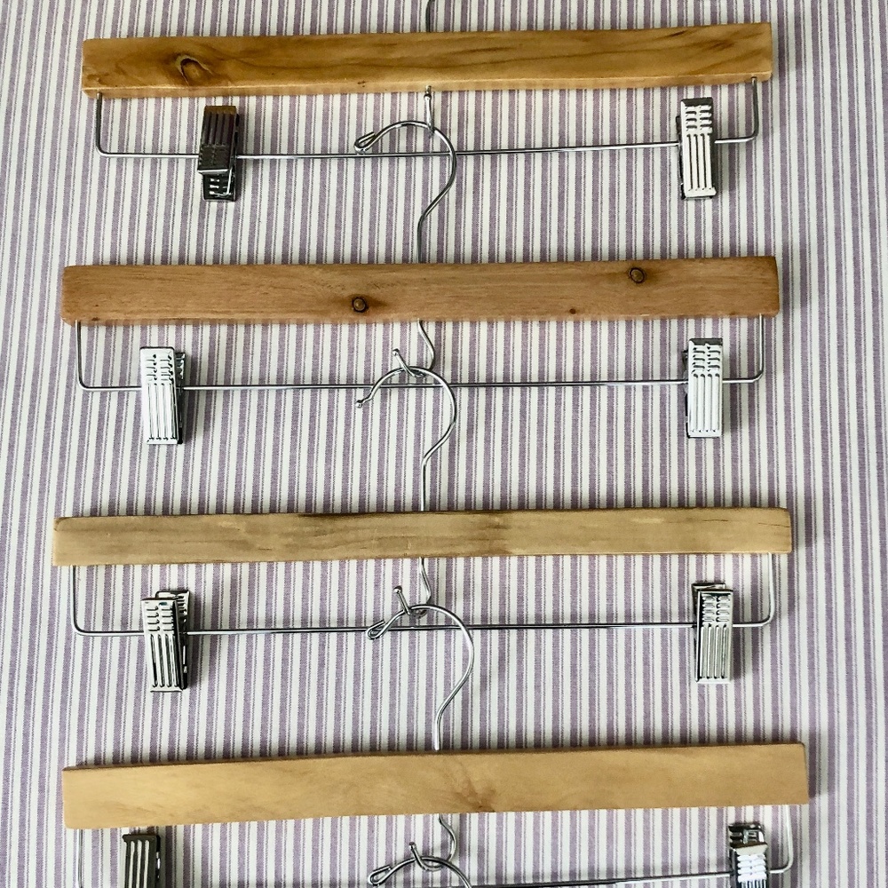 Wood skirt/pant hangers - set of 6; hangers have hooks to link together